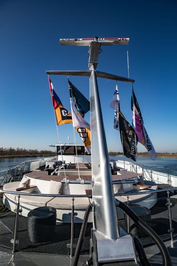 Viva Riverside 4 Koeln Buitenkant foto